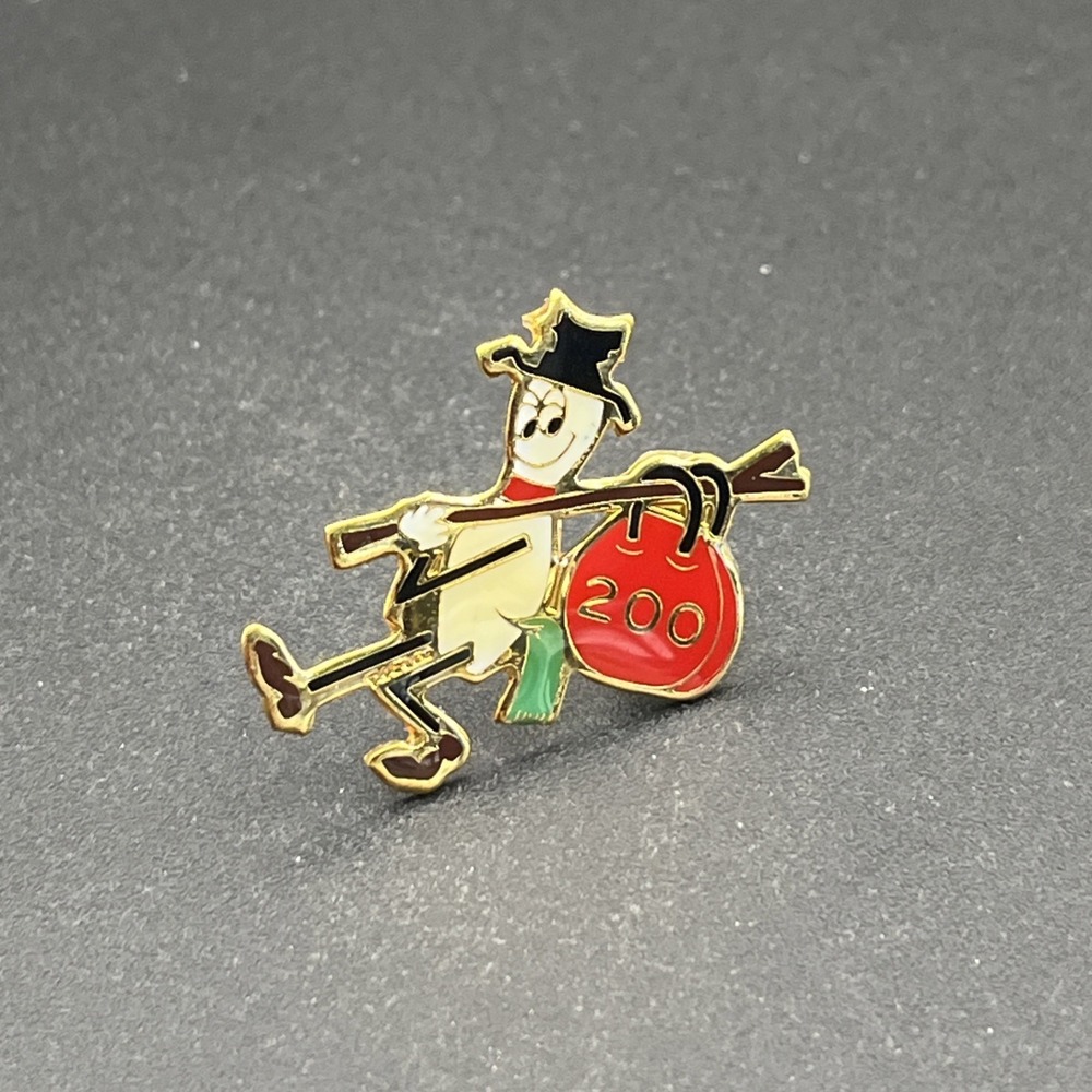 Bowling 200 Award Bowling‎ Pin In A Top Hat Lapel Hat Pin
